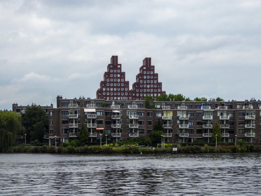Amsterdam Bans Meat and Fossil Fuel Ads From City Streets
