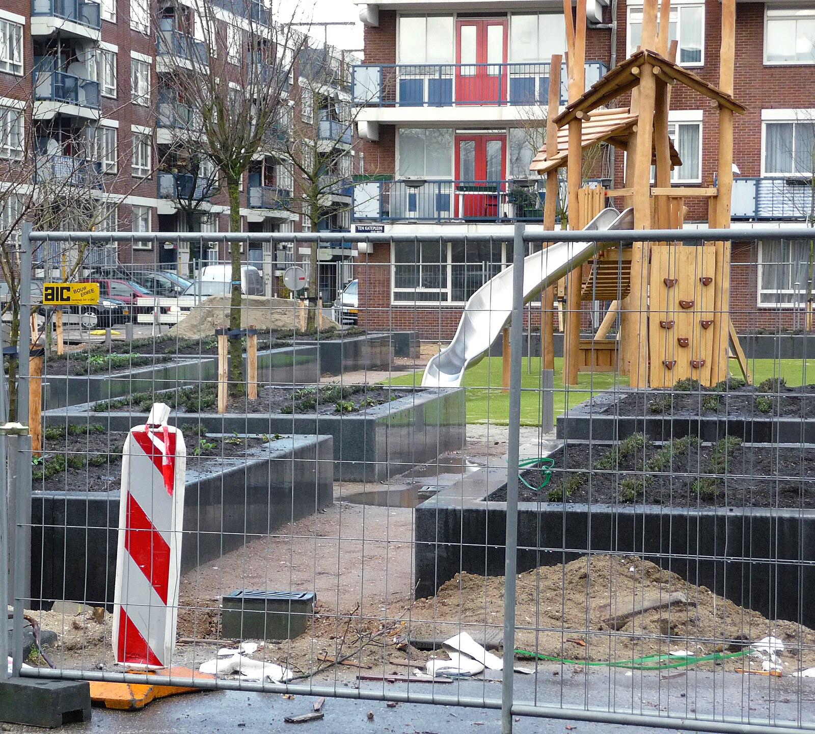 Construction of new playground city garden in Amsterdam West 2013