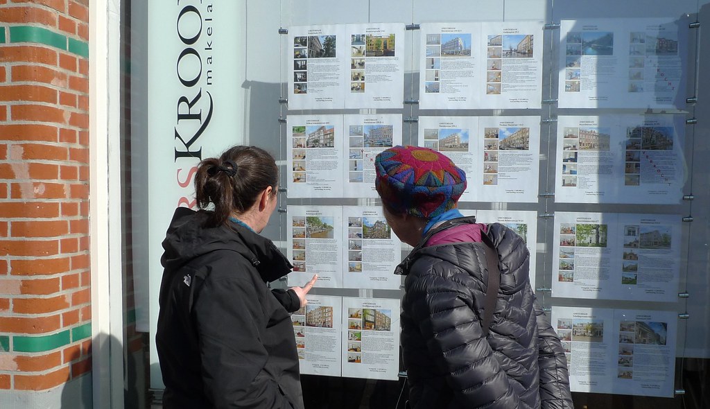 Suburb Development Models Offer Residential Options Across Amsterdam Districts