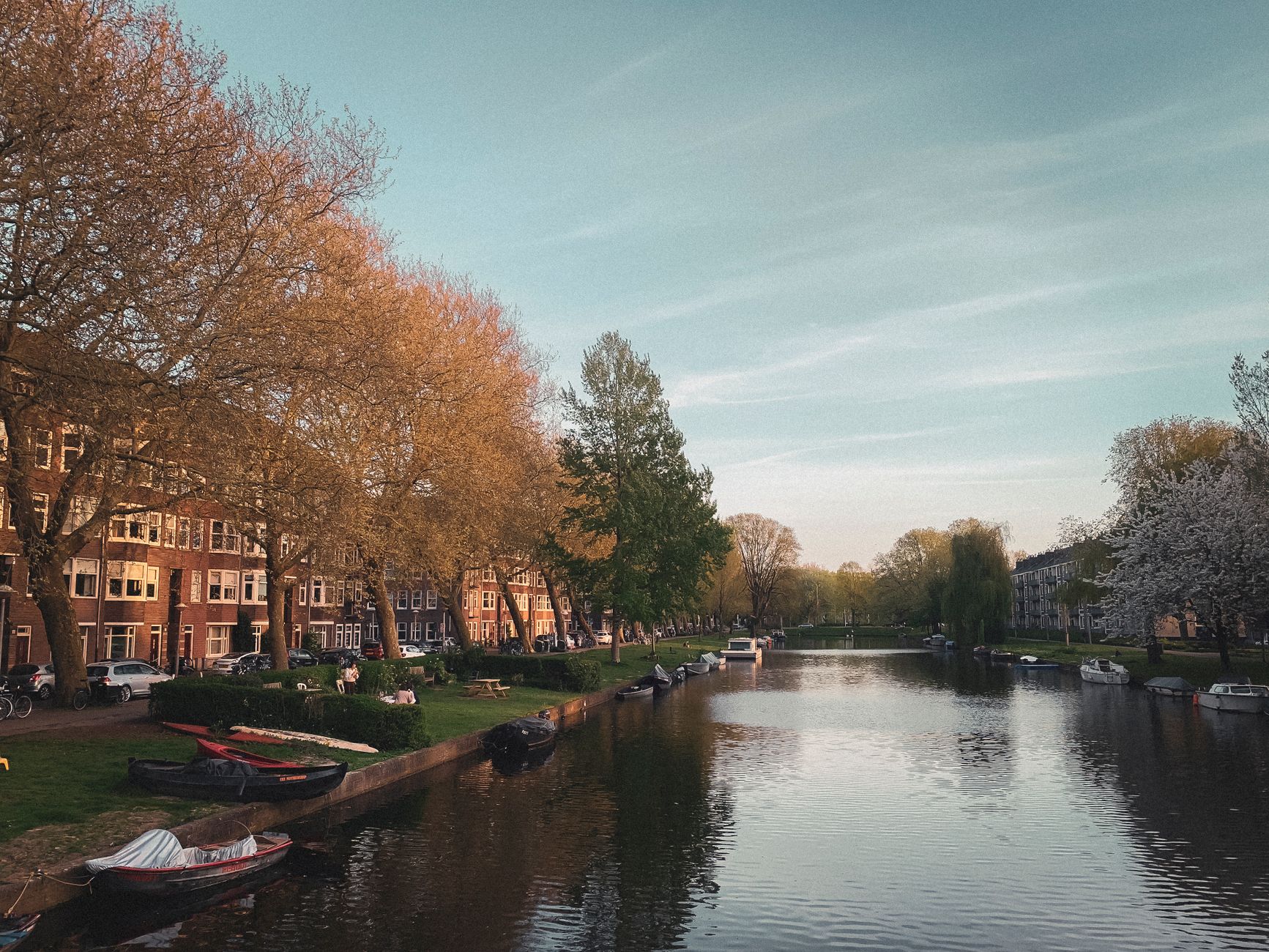Amsterdam's Three Governance Layers Shape Housing and Traffic Decisions
