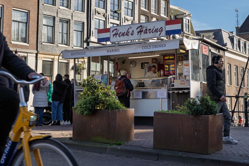 Amsterdam's Food Culture Creates Sustainable Healthy Eating Habits Without Restrictive Diets