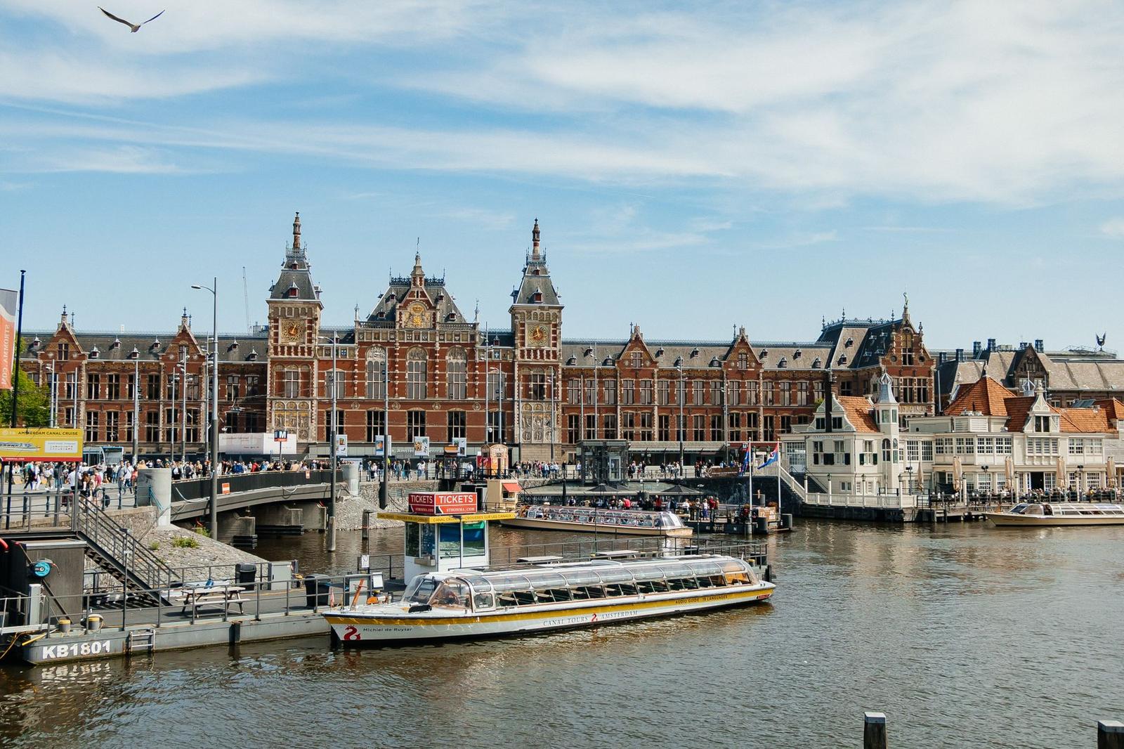 Amsterdam's Emerging Artists Reshape Historic Districts This Summer