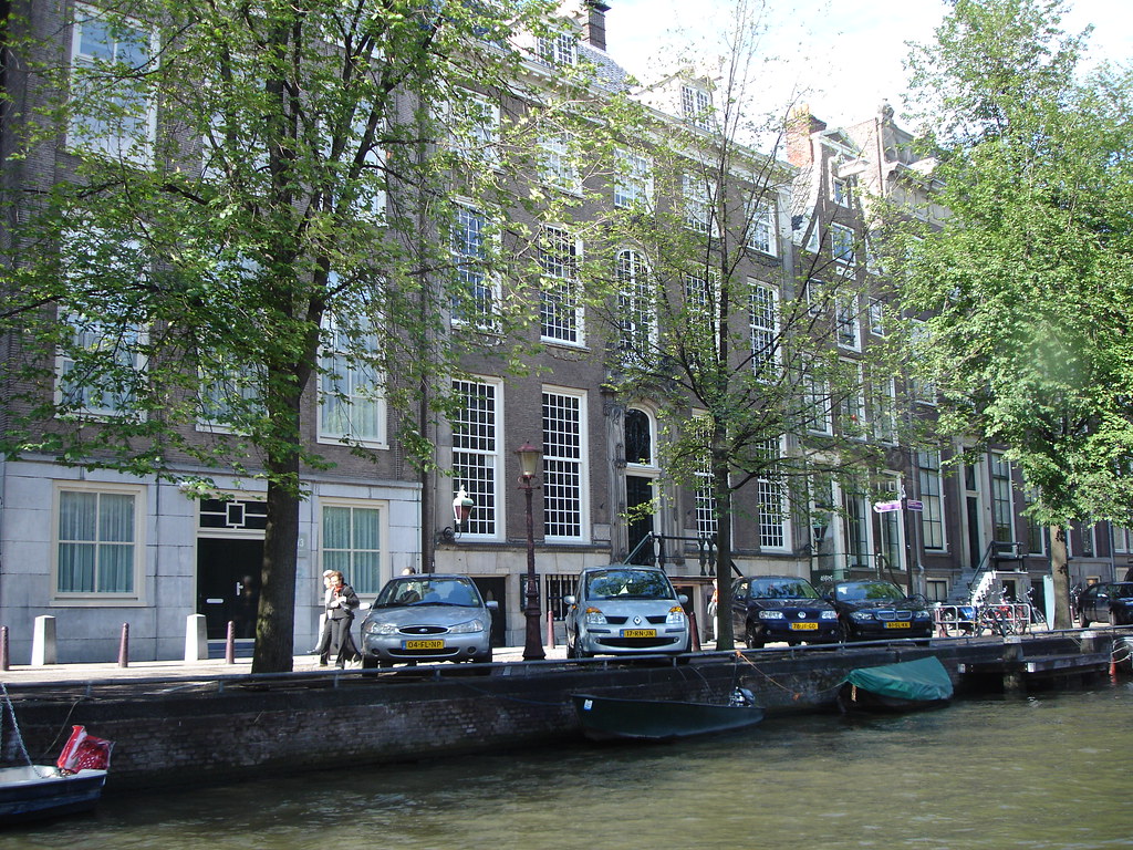 Amsterdam's Education Sector Sees Key Changes Amid Resource Crunch: Latest Developments and What Happened This Week