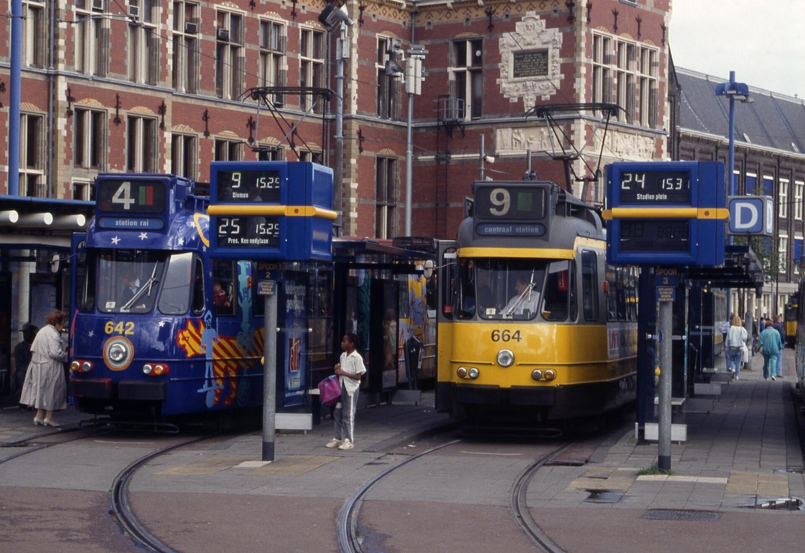 Amsterdam CS tram 1990 2