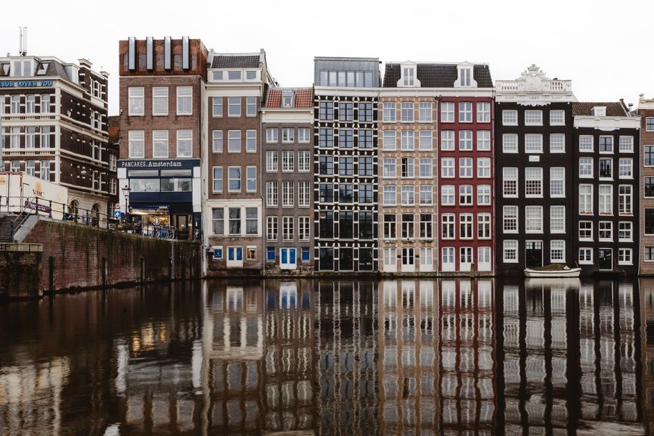 How Amsterdam's 2022 Coalition Set the Stage for 2026 Priorities